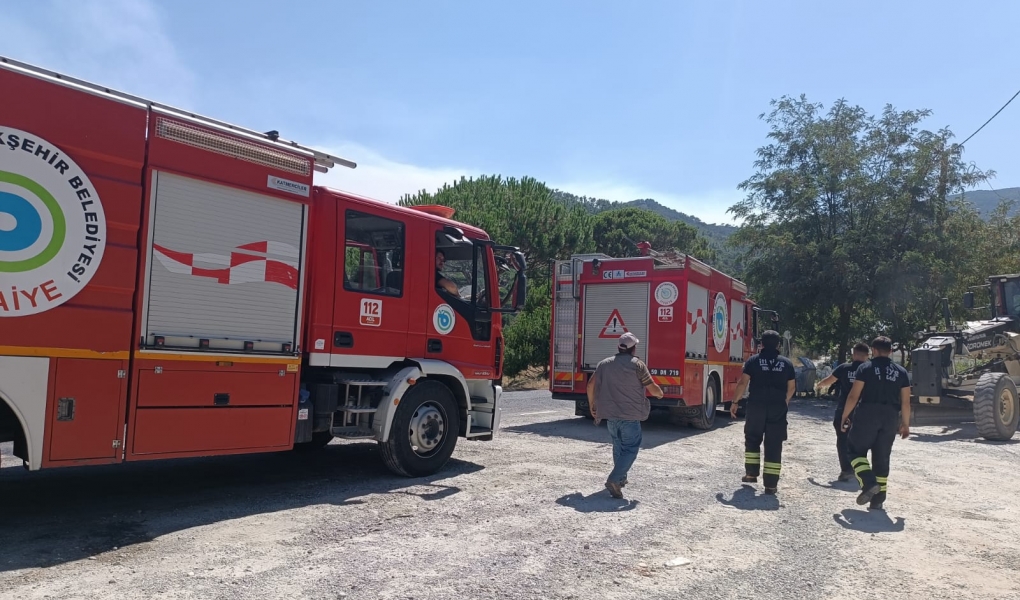 BÜYÜKŞEHİR YANGIN MÜDAHALELERİYLE GÜVEN VERİYOR