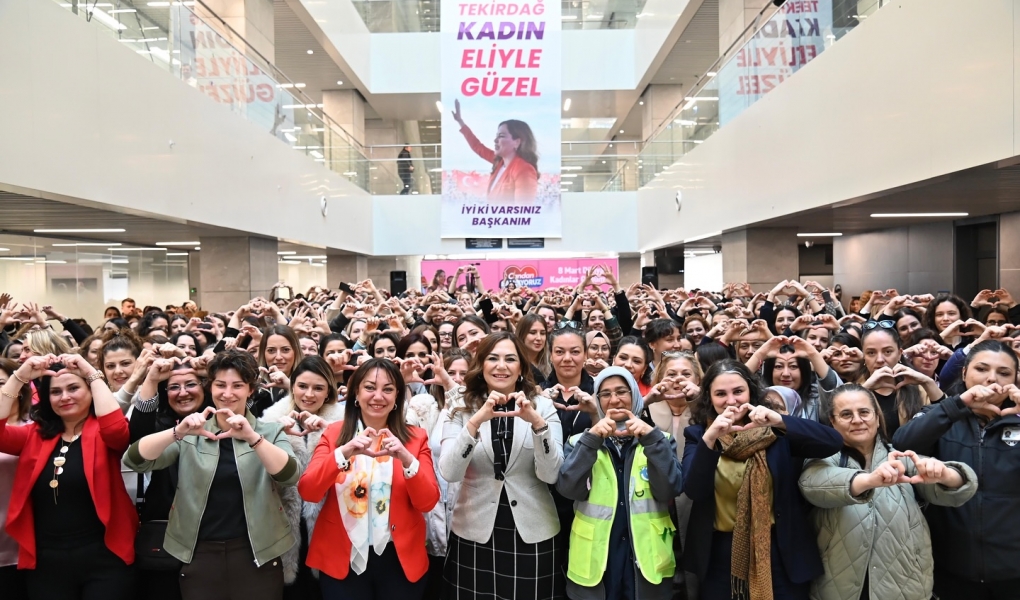 CANDAN BAŞKAN, KADIN ÇALIŞANLARIN 8 MART DÜNYA KADINLAR GÜNÜNÜ KUTLADI