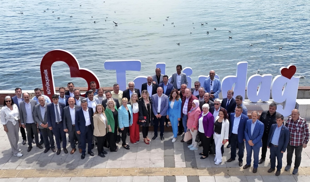 CANDAN BAŞKAN MUHTARLAR VE  BASIN MENSUPLARI İLE BİR ARAYA GELDİ