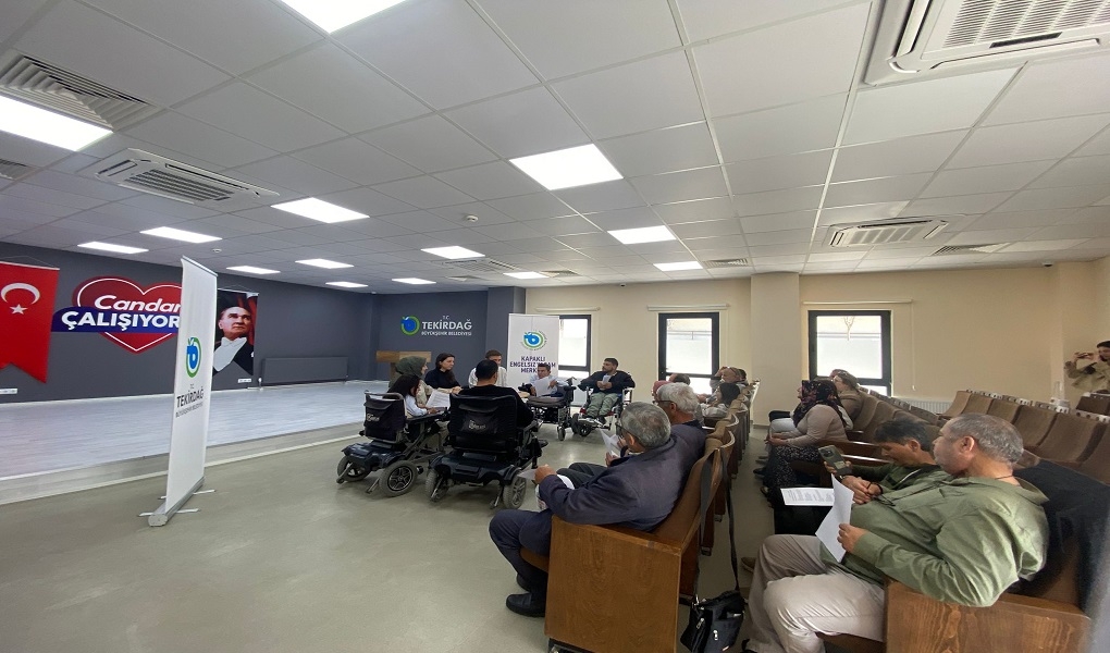 BÜYÜKŞEHİR'DEN ÖZEL GEREKSİNİMLİ BİREYLERE YÖNELİK GRUP ETKİNLİĞİ