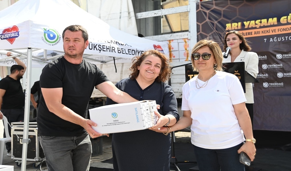 BÜYÜKŞEHİR'DEN ARICILARA CANDAN DESTEK