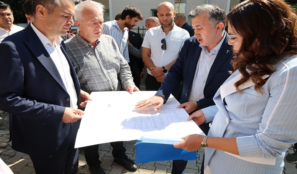 SÜLEYMANPAŞA'DA ANİ BASTIRAN YAĞIŞ SONRASI BÜYÜKŞEHİR VE TESKİ EKİPLERİ SEFERBER OLDU