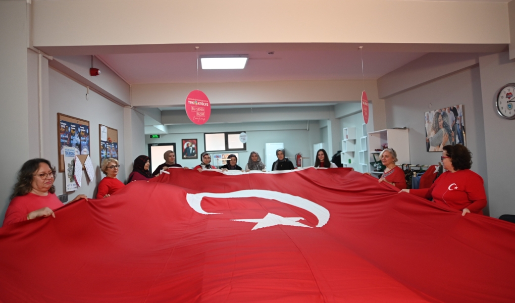 BÜYÜKŞEHİR'DEN BAYRAĞA SAYGI EMEĞE DEĞER