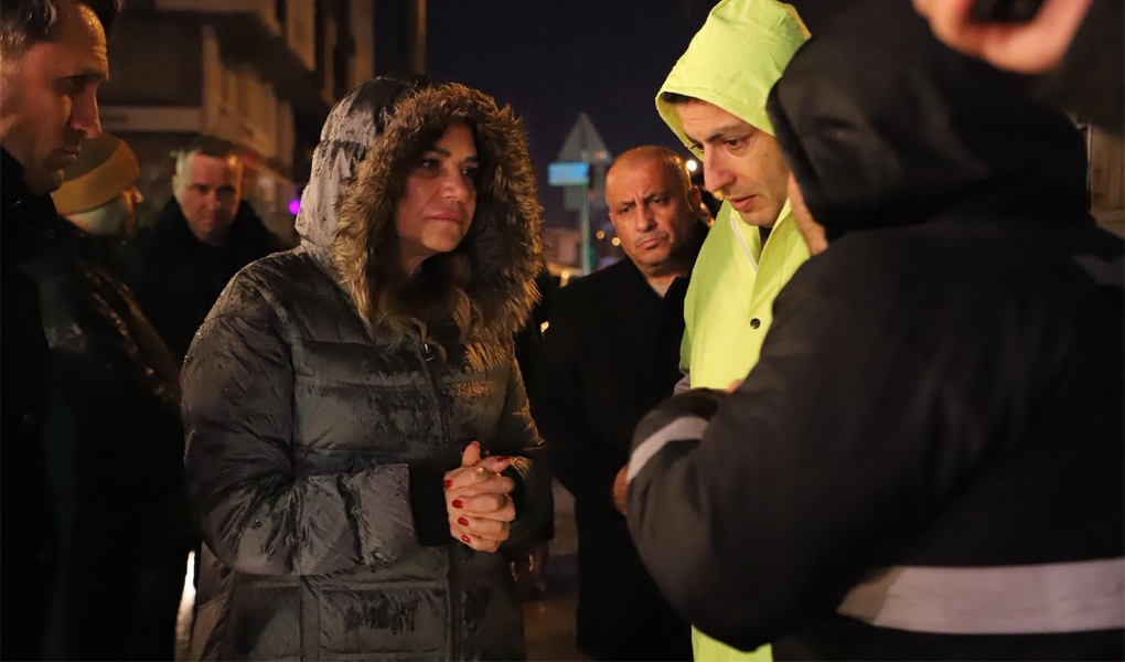 ÇORLU'DA ÇÖKME SONRASI GECE YARISI YOĞUN MESAİ