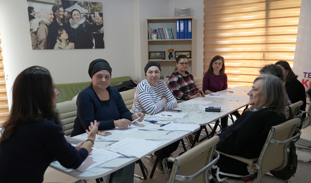 KADIN SAĞLIĞINDA DOĞRU BİLGİ GÜÇLÜ GELECEK