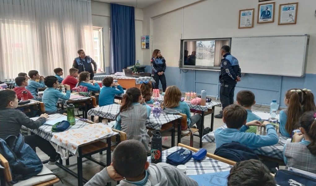BÜYÜKŞEHİR ZABITASI'NDAN ÖĞRENCİLERE MESLEK TANITIM ETKİNLİĞİ