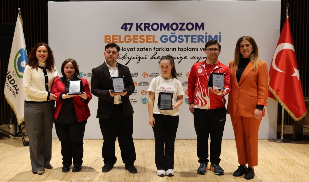 DOWN SENDROMU FARKINDALIĞINDA ANLAMLI GÖSTERİM